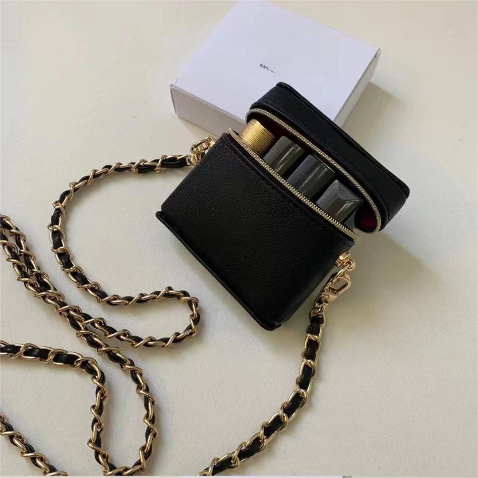 Women Crossbody Lipstick Cosmetic Bags Shoulder Handbags Designer Luxury Mini Portable Makeup Box Black Ladies Fashion Small Golden Chain Lipsticks