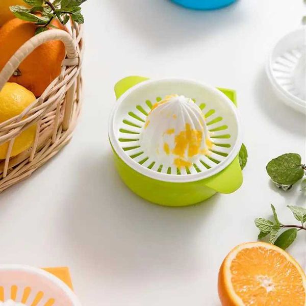 Multi functional fruit juicer kitchen accessories manual portable citrus juicer kitchen tools plastic orange juice extruder B240809