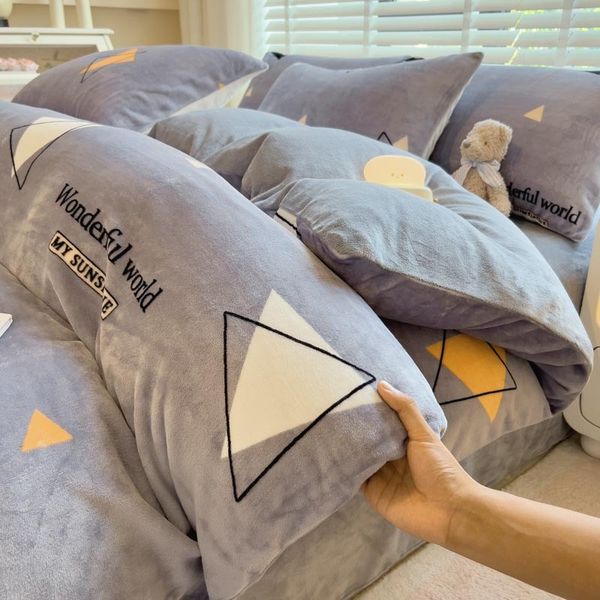 Plaid Bedding Set 4 Piece Soft Fleece Duvet Cover 2x2.3M Grey and White with Heart and Star Pattern