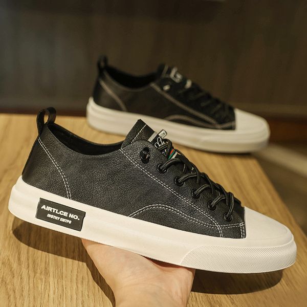 One foot men&#039;s autumn breathable kitchen work labor protection flat waterproond non slip black casual leather shoes soft sole