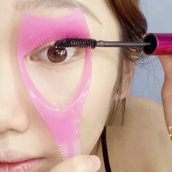 New Plastic Portable Mascara Shield Applicator Eyelash Guide Aids Eye Lash Comb Eyelash Curler Women Girls Eyes Makeup Tools Y240810