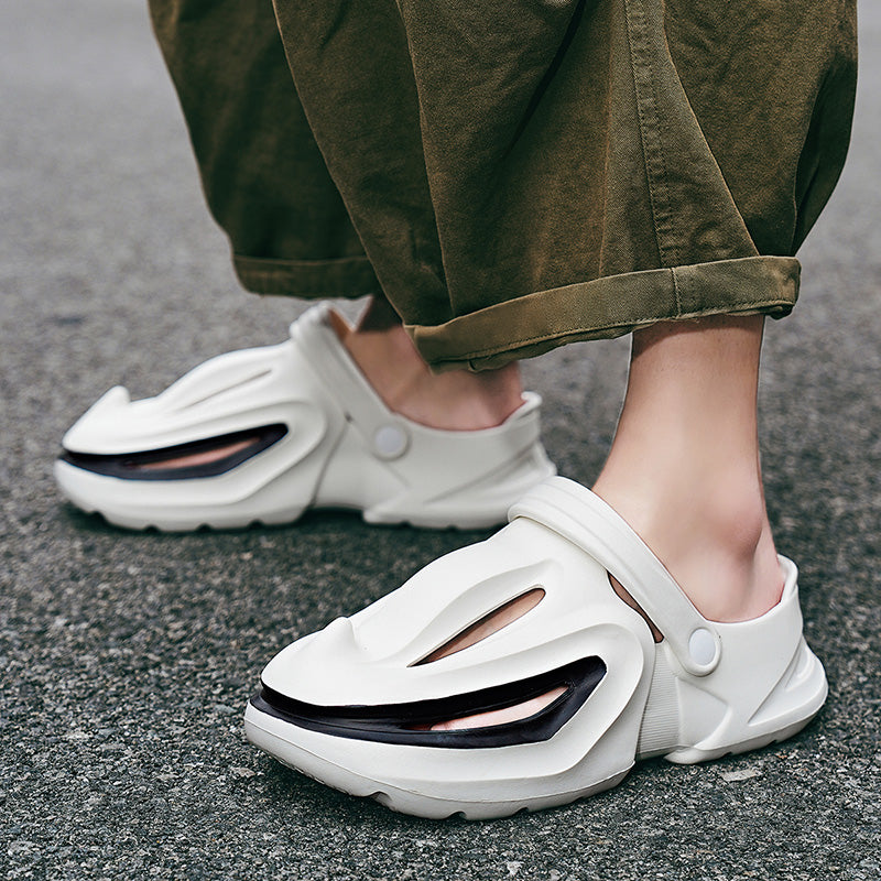 Fashion New Men Sandals Slippers Outdoor Beach Comfortable Soft Clogs Design Mens Beach Sandals Mens Casual Shoes Garden Shoes