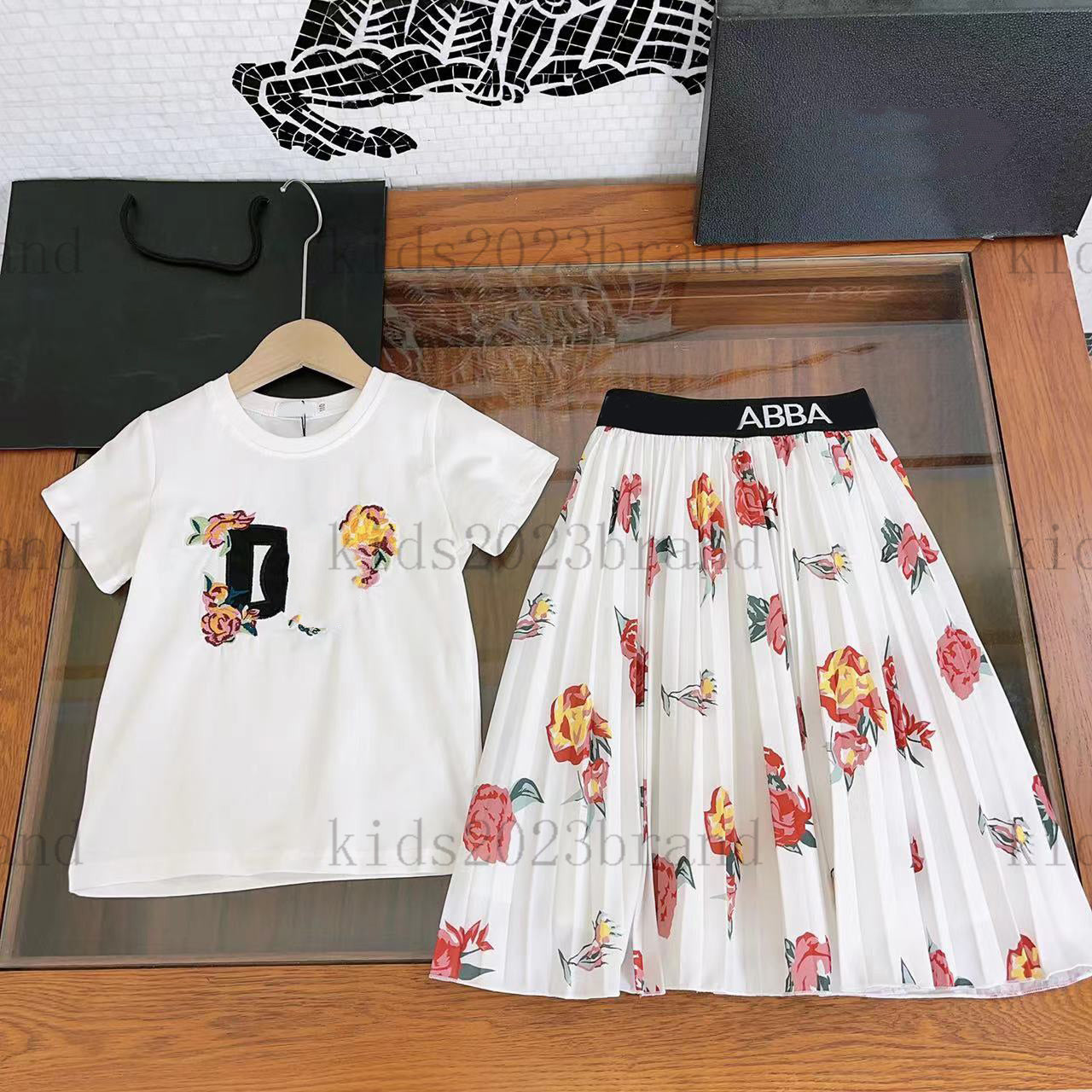 2023ss girls dress sets high end embroidery t shirts with long pleated skirts two pieces sets brand designer kids cotton t shirts white color mesh s