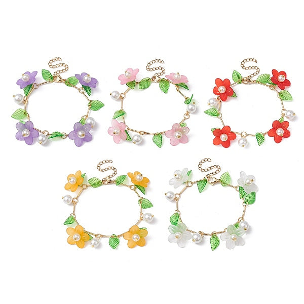 5 Stück 5-farbiges Set mit Charm-Armbändern aus Acryl mit Blumen und Glasperlen