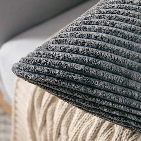 High Quality Dark gray throw cover 18x18 inch soft solid Corduroy striped square decorative cushion box winter decoration T241113