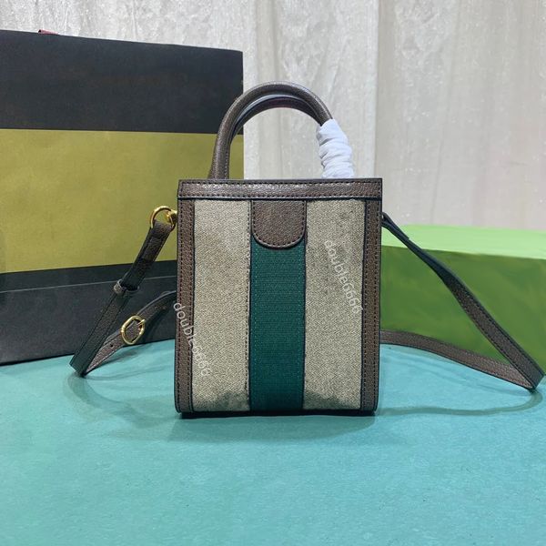 Designer Tote Bag Cosmetic Bags Shoulder bag Luxurys Handbags Classics Women Crossbody Bag Fashion Hobo Messenger Bag Purse phone bag card b