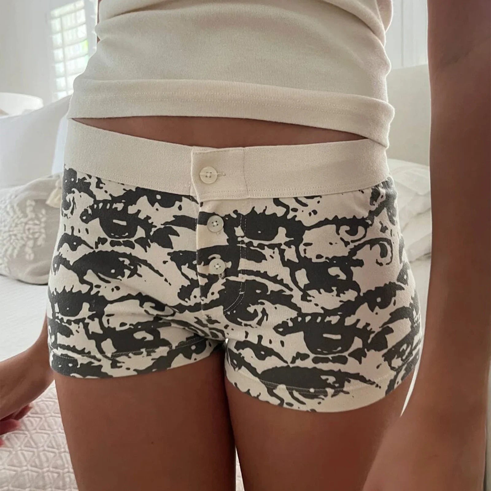 Womens Loungewear Shorts Y2K Vintage Low Waist Button Closure Graphic Printed Aesthetic Slim Pajama Bottoms Sleepwear 250401