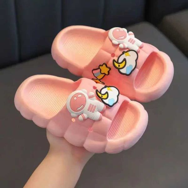 Slipper Soft Sole Baby Slippers Cute Cartoon Design Kids Home Sandals for Boys and GirlsL4819