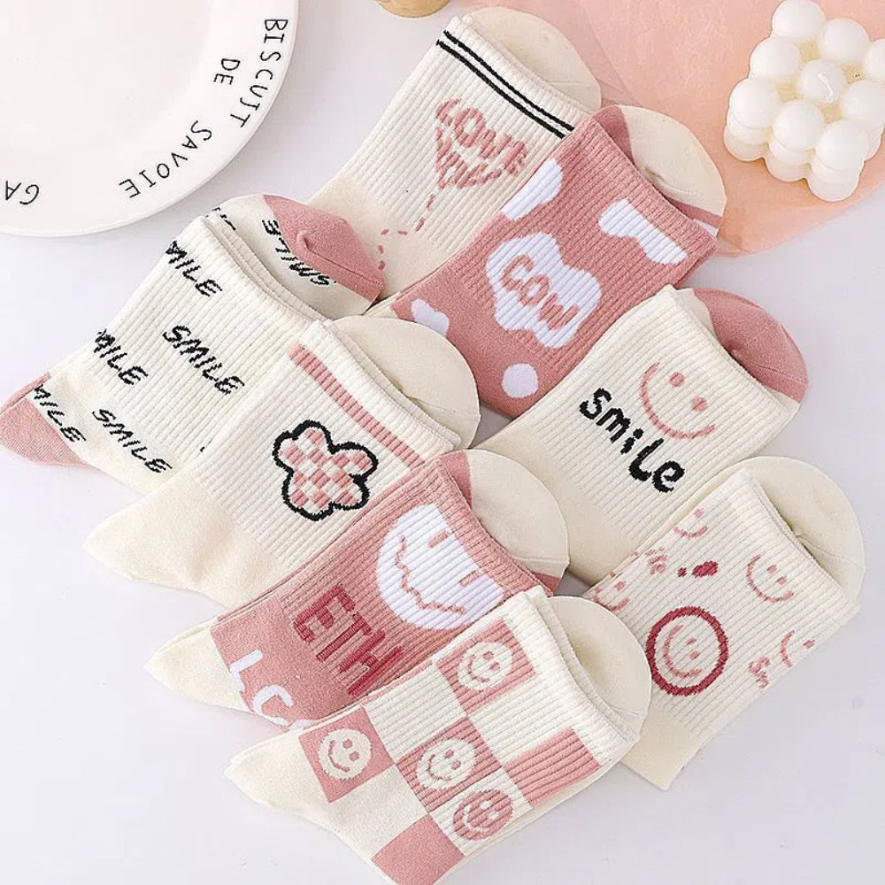 Inspirational Japanese Style Children&#039;s White Socks - Fun & Fashionable Mid Tubes for Fall
