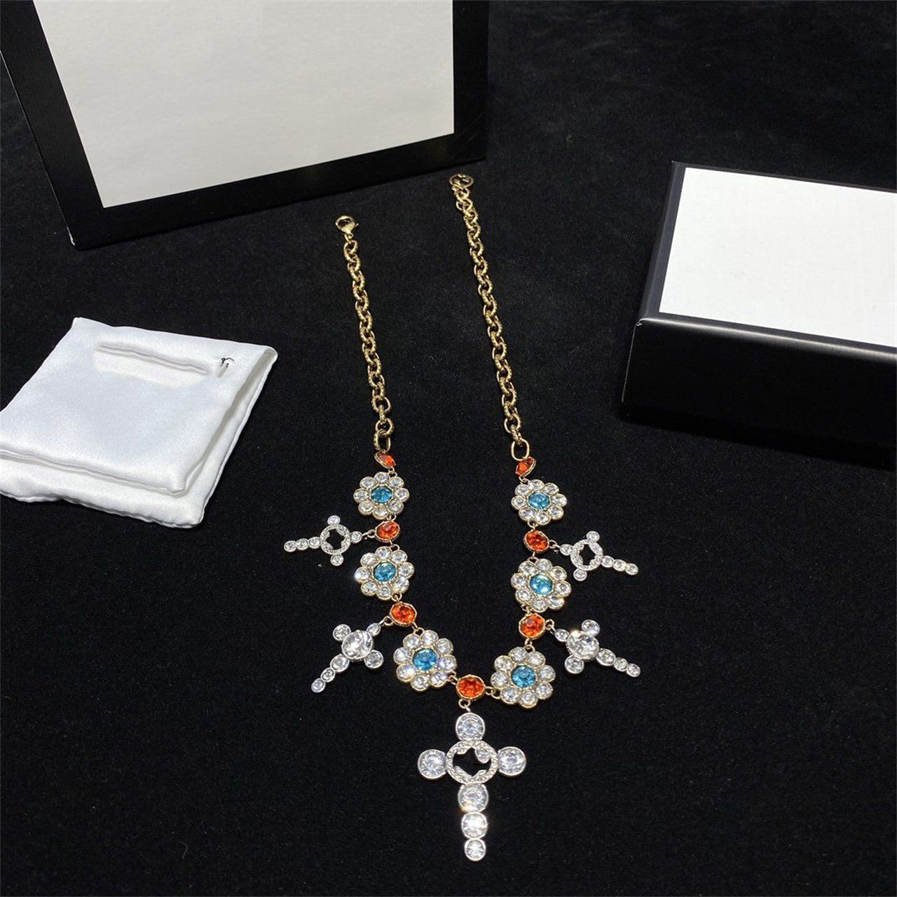 Pendant Necklaces for women Elegant Necklace Highly Quality Choker chains Designer Jewelry 18K Plated gold girls