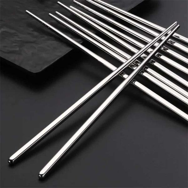 New Stainless Steel Chopsticks Set Chinese Metal Non-slip Steel Chopstick Kit Reusable Food Sushi Sticks Kitchen ToolsXJ240826