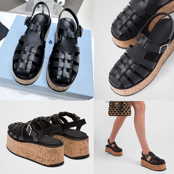luxury designer rubber sandals womens brand platform sandal summer fashion popular scuffs vacation beach casual sandal high quality Rubber s