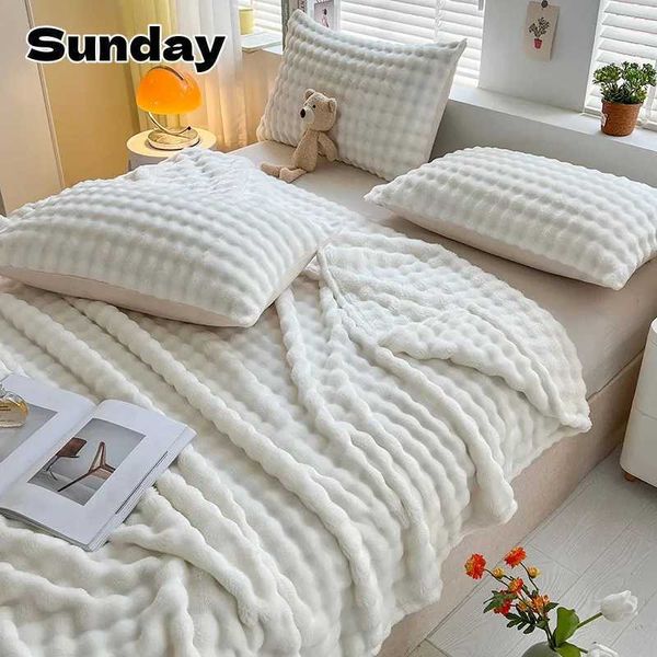 Luxury Coral Fleece Blankets for Beds Faux Fur Throw Blanket Warm Soft Thin Sofa Cover Bedroom Bubble Shaped Plaid Cover BlanketM240807