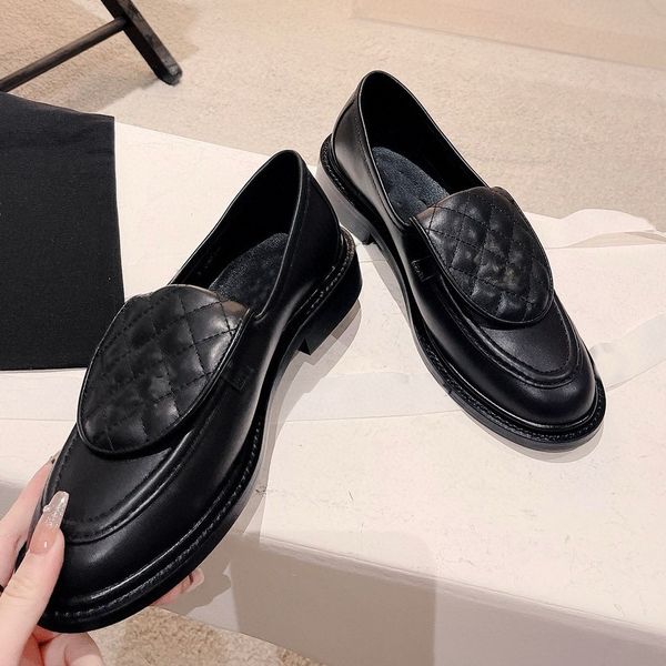 Designer shoes Women shoes Loafers shoes dress shoes thick soled quilted leather cover mule patent casual shoes metal buckle flat shoes soft