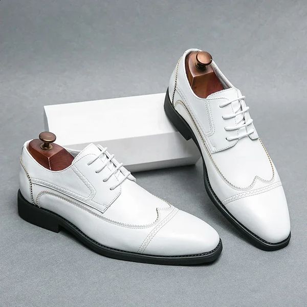 White Brogue Wedding Shoes Fashion Formal Dress Mens Business Leather Shoes Black Set Oxford British Style Mens Shoes 241007