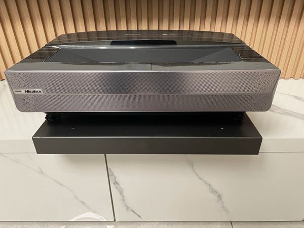 2023 Hot Sale UST Laser TV Electric Telescopic Platform Ultra Short Throw Projector Telescopic Stroke 0-290mm Size 530*325*55mm