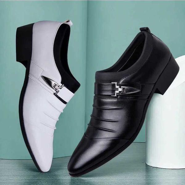 Sapatos clássicos de vestido masculino deslizam sapatos de couro pu para homens plus size point toe negócios casual masculino formal shoes p