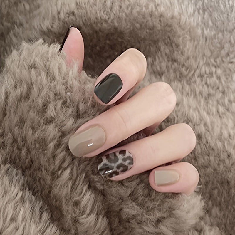 TEMU 24 Pcs Short French Tip Press On Nails, Square Fake Nails With Design, False Nails Full Cover Artificial Nails For Women And Girls