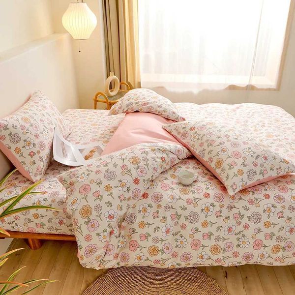 His bedding set has a low IC flower down duvet cover FR king US twin UK AU single size (without bedding) Y241231