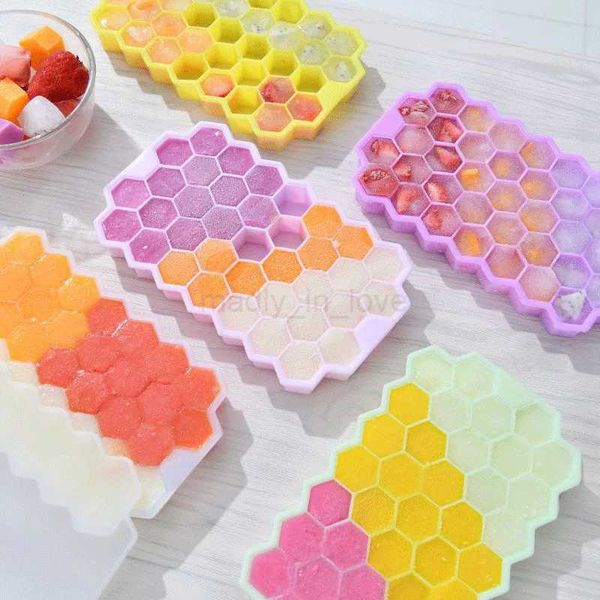 Homemade 37-grid Honeycomb Ice Tray Silicone Chocolate Fudge Mold with Lid Baby Food Supplement Baking Tools Kitchen GadgetsM240719