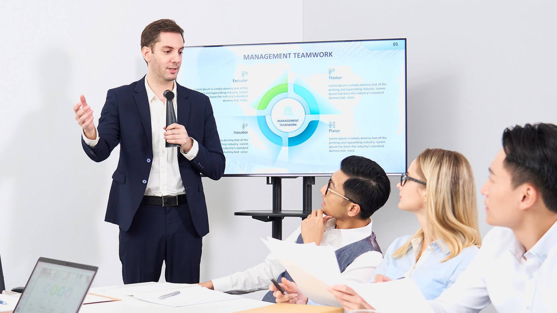 IPEVO VOCAL AI Beamforming Bluetooth Speakerphone