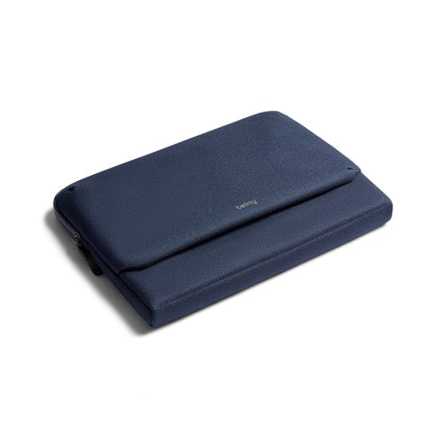 Bellroy Laptop Caddy Padded sleeve with accessory pockets Navy
