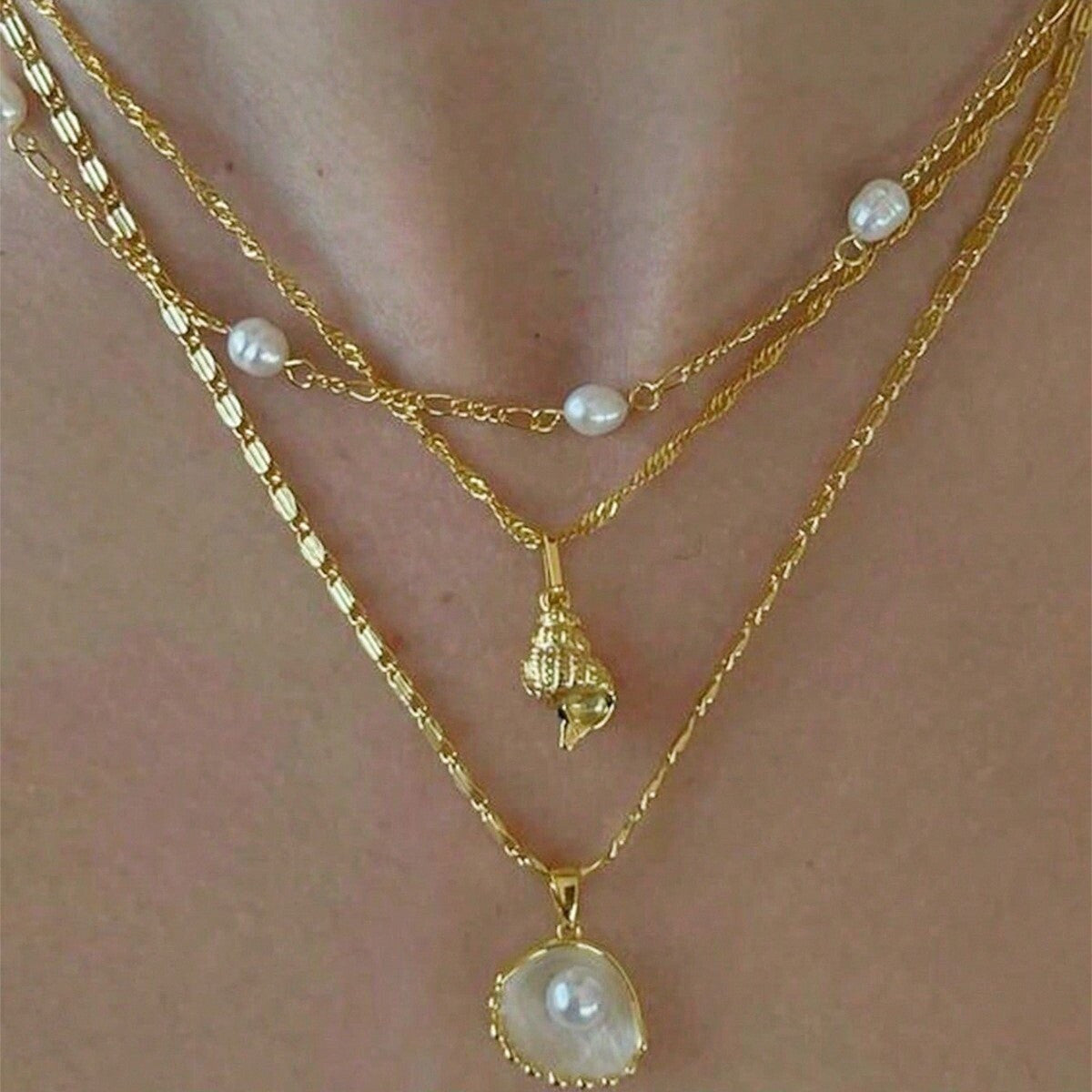 TEMU Elegant Golden-tone & Shell Pendant Necklace - Ocean-inspired Collarbone Chain For Women, Casual Attire Or Special Occasions, Formal Accessory |