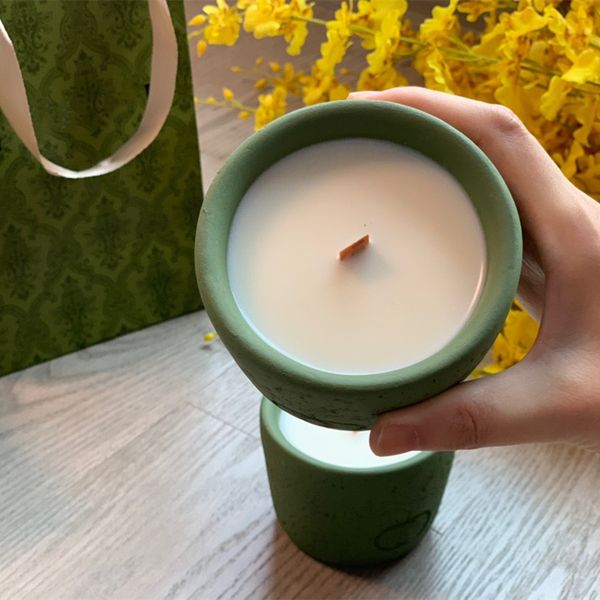 Designer Aromatherapy Gift Box Vintage Carved Avocado Green Aroma Bedroom living room scented candles Night Romantic Candle X241219