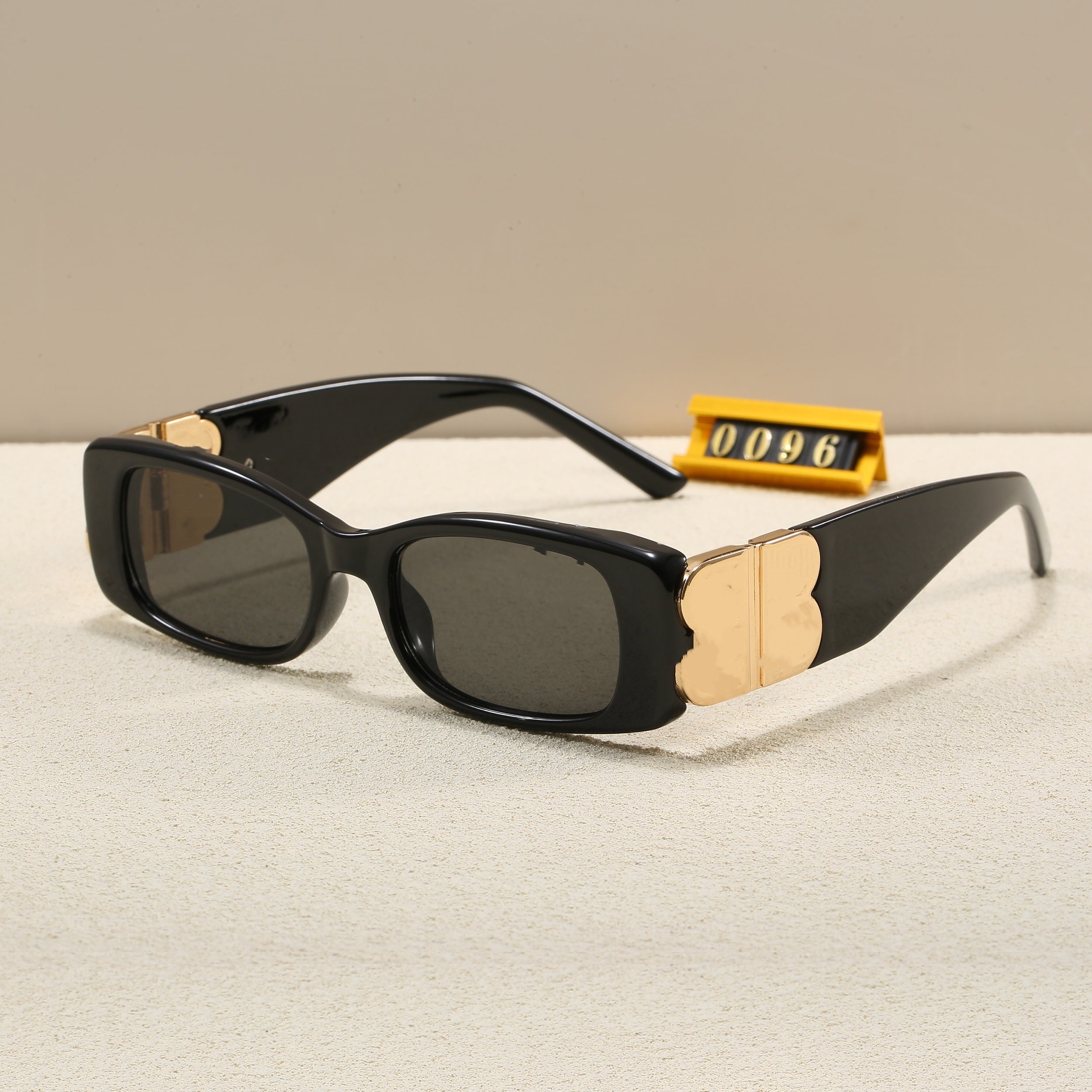 Mens Designer Sunglasses Outdoor Shades women fashion black Rectangular Square luxury Full Frame Sunshade mirror polarized UV400 protection Glasses