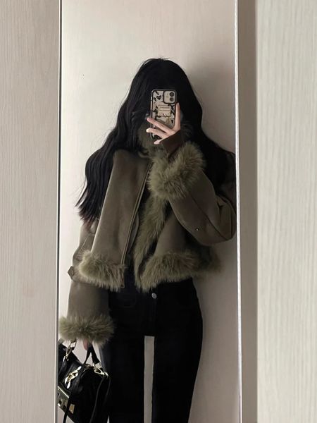 Womens spliced short leather and fur suede thick green collar long sleeved loose autumn high-end clothing 241022