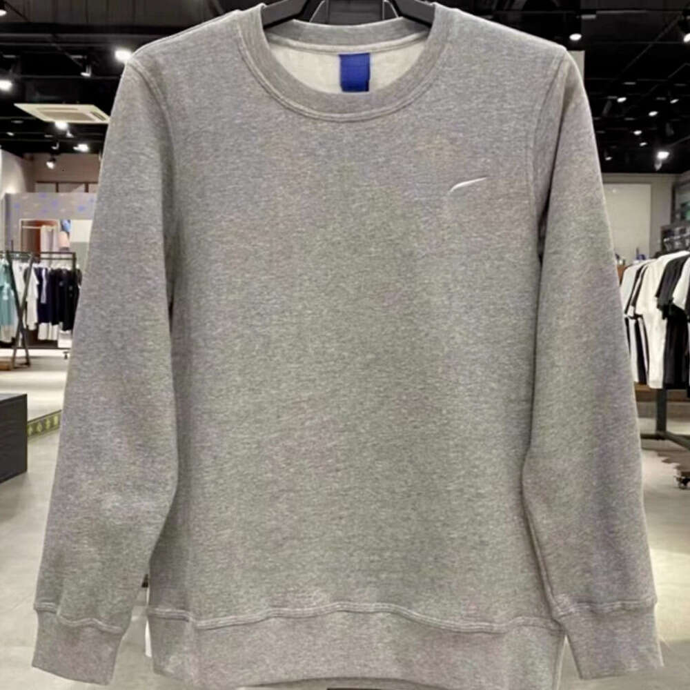 Niki Shorts Niki Miller Tracksuit Nocta Tech Boho Chic Montirex Tracksuit Mens Designer Plus Size Punk Spring Jacket Womens Embroidered Sports Amiri