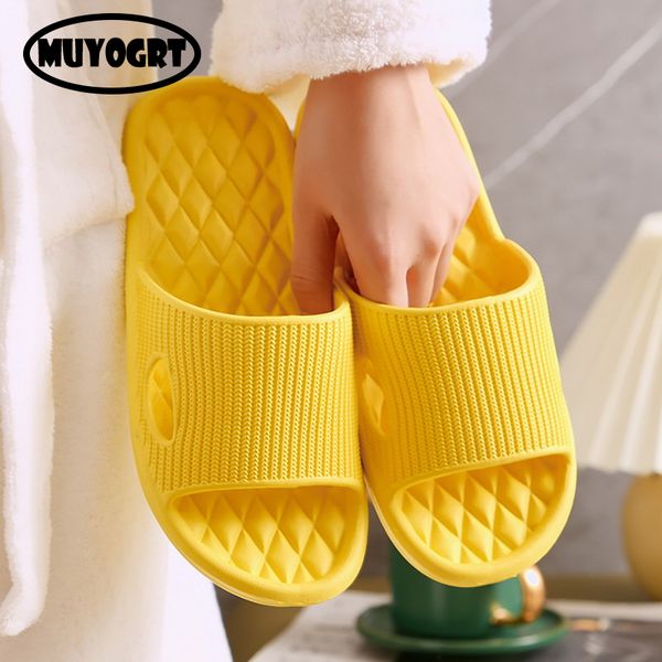 Indoor Women Home Slippers Summer Light Soft Comfortable Non-Slip Flip ps Bath Slides Couple Family Flat Shoes Hotel Sandals 5f39