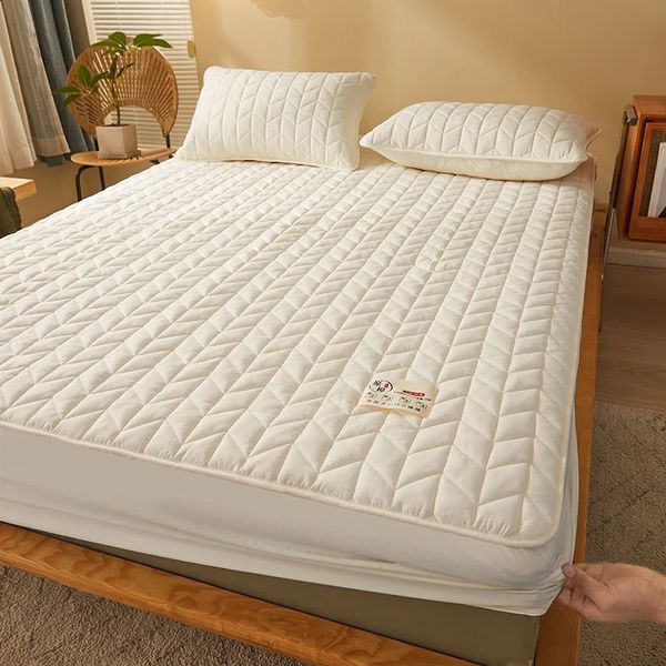Cotton Quilted Fitted Mattress Cover Solid Color Soy Fibre Fitted Sheet Soft Bed Cover Mattress Topper Protector No Pillowcase 241205