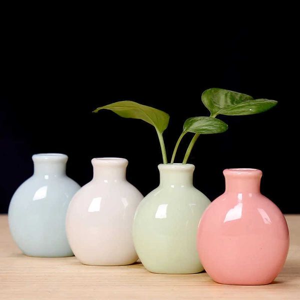 Vases 1Piece Ceramic Mini Flower Vase Home Garden Decoration Planter Pot Cute Flowerpot Planter Desktop Vase Home Office Bonsai Pot J241210