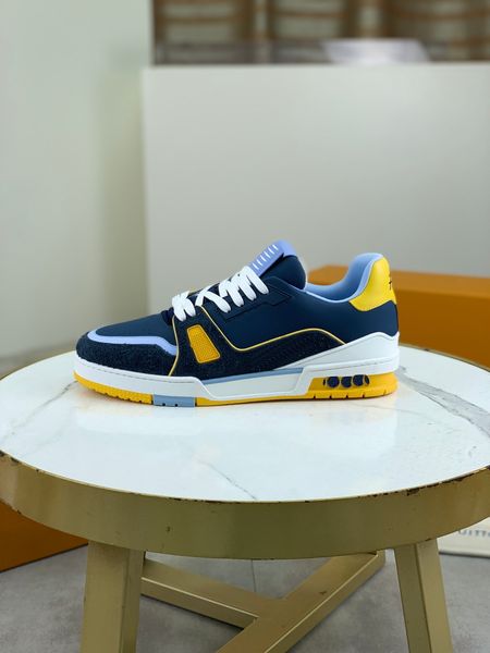 Top Man Designer Sneakers Calfskin Women Fashion Travel Trainer Sates Skate Shoes Luxury Casual Shoes Genuíno Running Classic Dermis Skatebo