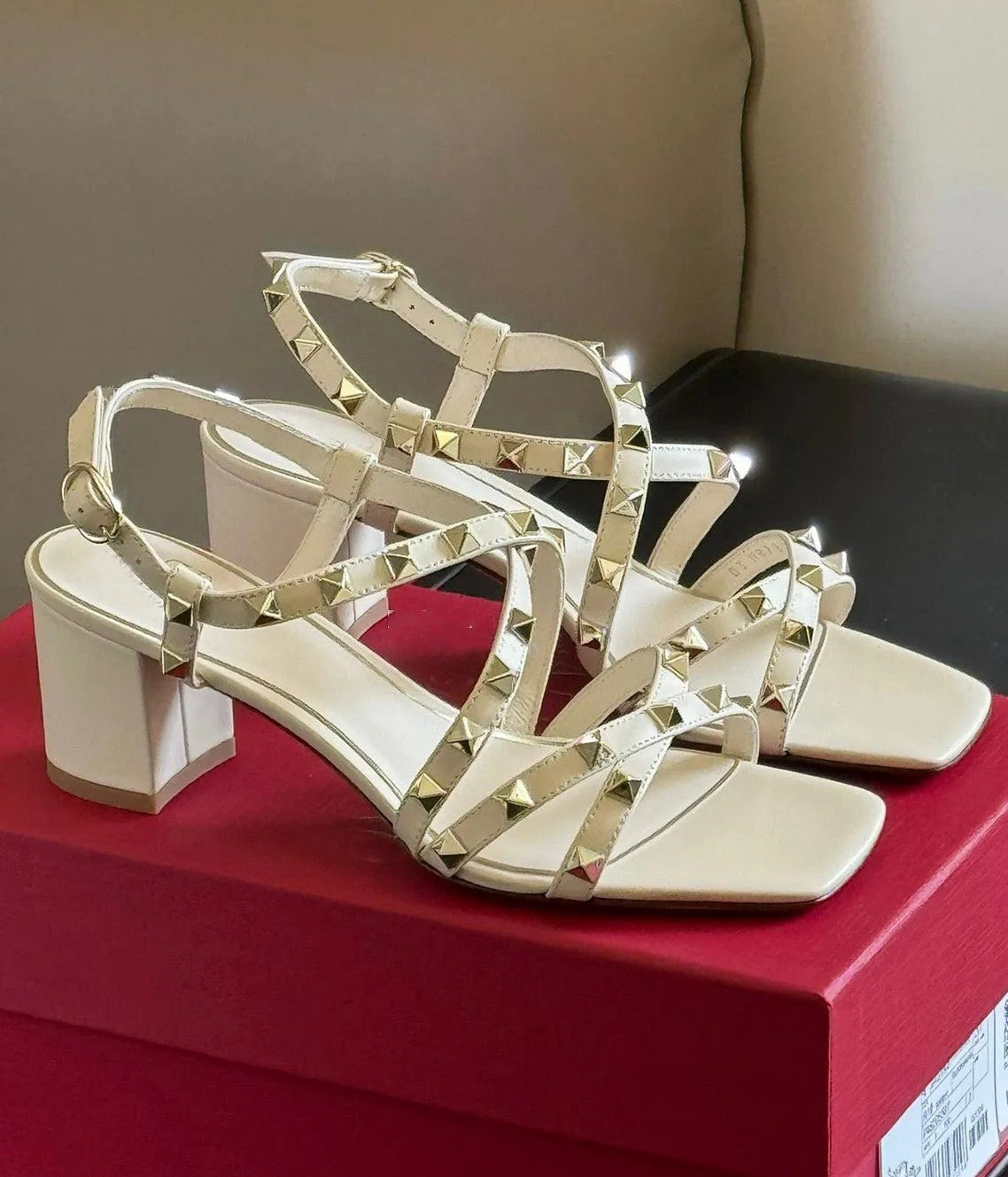 Summer Luxury Roman Stud Sandals Shoes Women Calfskin Leather Maxi Rivets Chunky Heels Italy Brand Pumps Comfort Daily Walking EU35-43