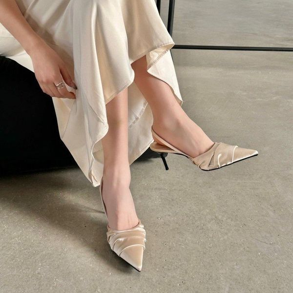 Luxury designer shoes in black and white Absolute beauty sandals female summer new French pointed head back hollow single shoes satin one-st