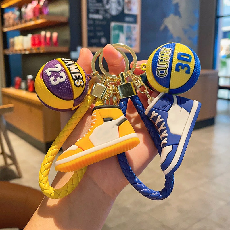 Keychains Lanyards Wholesale key ring Designer Mini shoe Sneaker Key chain Men Women Kids Key Ring Gift Shoes Handbag Chain Basketball Shoe