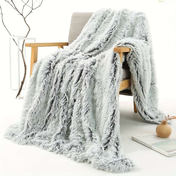 All-season Hypoallergenic Plush Throw - Cozy, Warm, and Stylish Double-layer Blanket for Home & Office