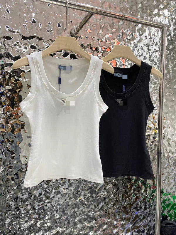 Women&#039;s Tanks & Camis designer PD 22ss metal triangle label tank top huge and easy to wear. The fine stripe cotton fabric elastic K3RH