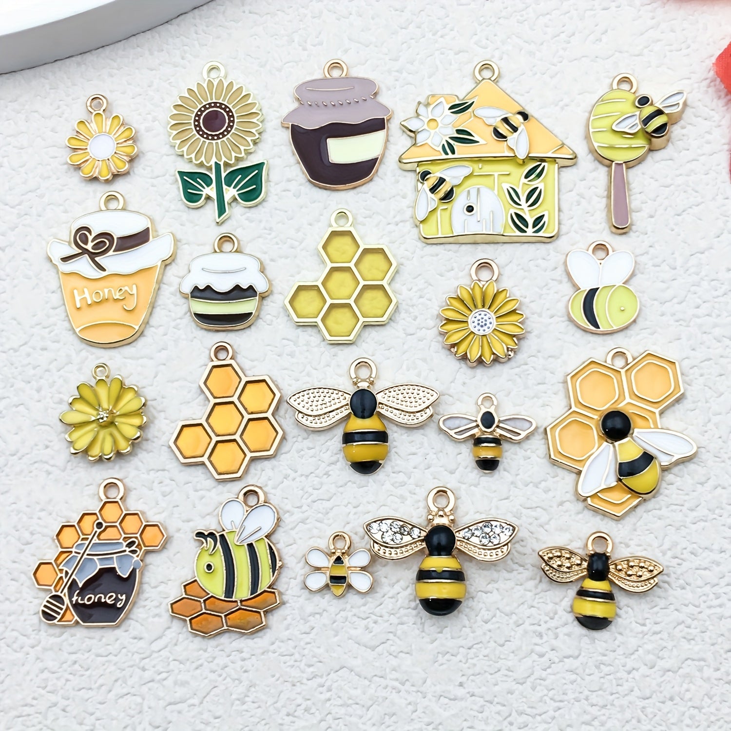 TEMU 20pcs Sailanzi Bee Charms - Honeycomb & Designs, Alloy Pendants For Making, Ideal For Necklaces, Bracelets, Earrings, And Keychains