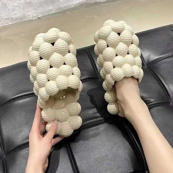 Slippers New womens bubble slider Eva slider mens shoes indoor beach sandals outdoor soft platform T241214
