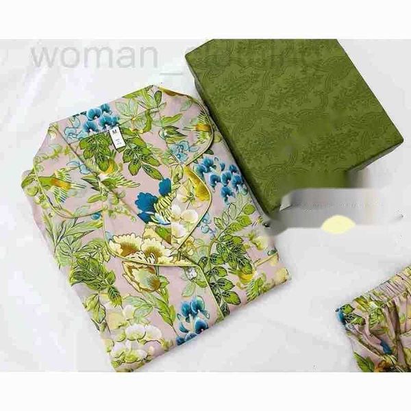 Women&#039;s Silk Pamas: Sleepwear for a Heavenly Night&#039;s Rest