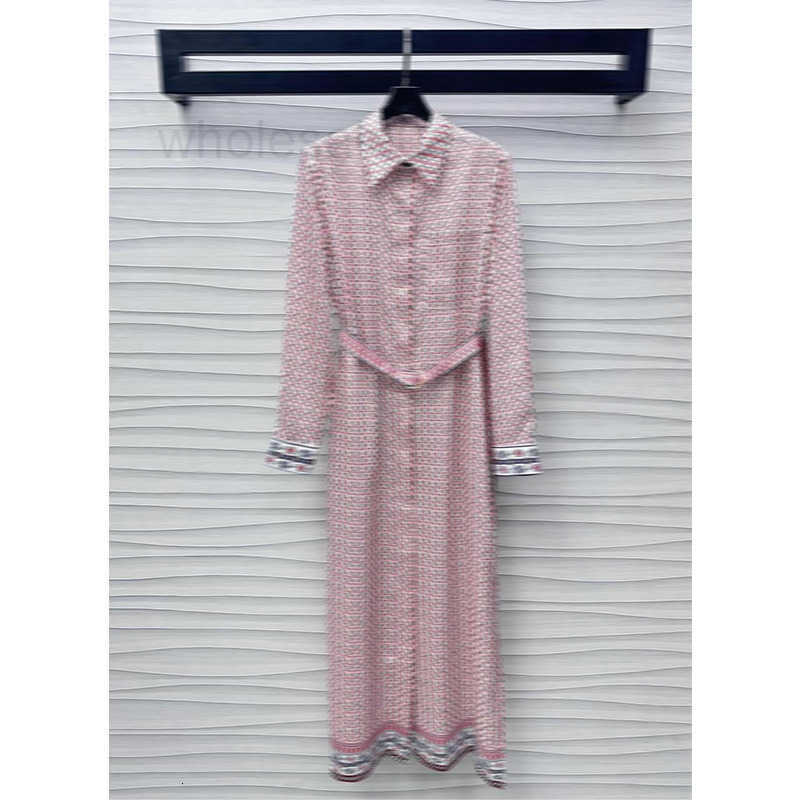 Dress designer 2025 Luxury Brand Elegant Letter Pattern Lady Long with Belt Women Lapel Loose Oversize Sleeve Dress Fashion Straight JSVF