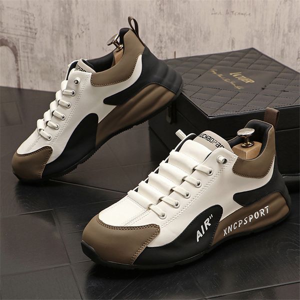 British Style Wedbast Shoes Fashion Fashion Leatra respirável versátil não deslizante de tênis redondo de dedão grossa de tênis de término d