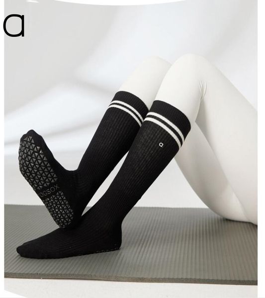 Womens Anti-Slip Yoga Socks - Soft Cotton Long Grip Yoga Socks for Pilates Barre Fitness