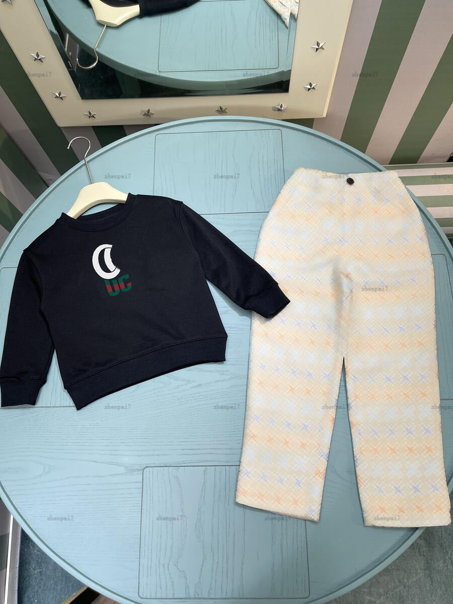 Top baby Tracksuits boys girls hoodie set Autumn Sweater kids designer clothes round neck hoodie and Colorful printed jeans A874X24N216