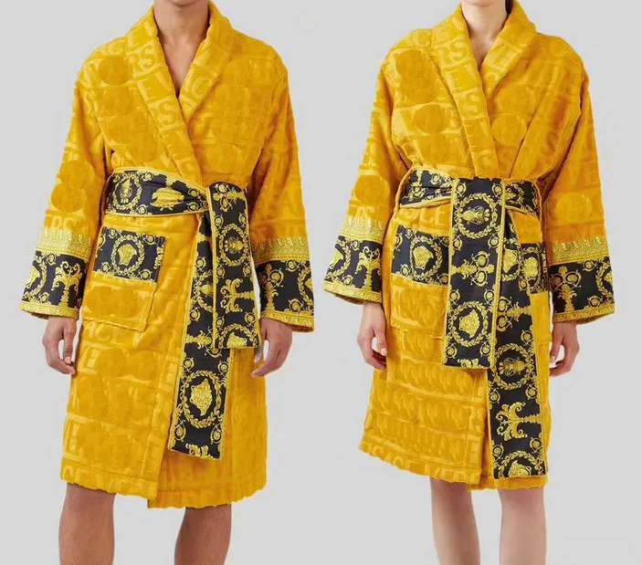 Veet Bathrobe Designer robe Baroque Fashion Pamas Mens Women Letter Jacquard Printing Barocco Print Sleeves Shawl Collar Pocket Belt 100% Cotton36es