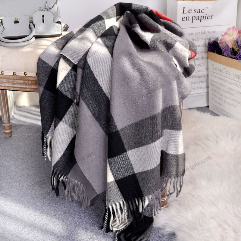 Designer New Women Scarf fashion brand 100% Cashmere Scarves For Man Winter Womens and mens Long Wraps Size Christmas gift cashmere scarf Winter lon