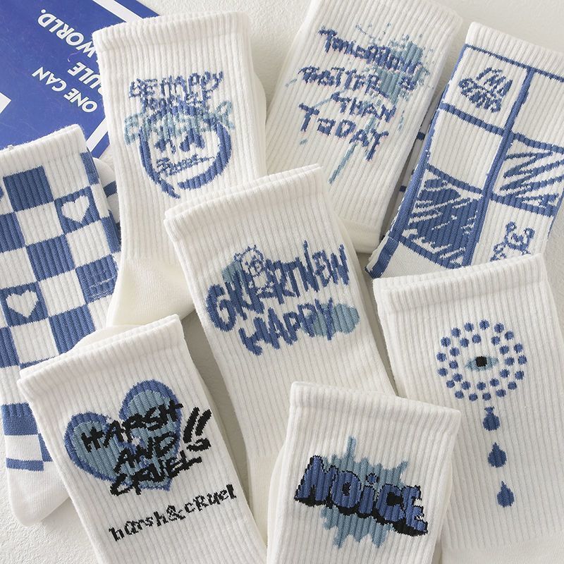 Trendy Girls&#039; Mid-Calf Socks for Fall and Winter - Versatile Boneless Long Tubes Ideal for Instagram Looks